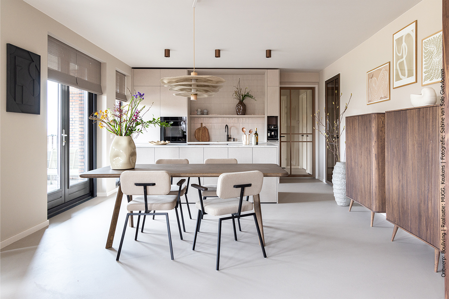 Lichte keuken met beige linnenlook