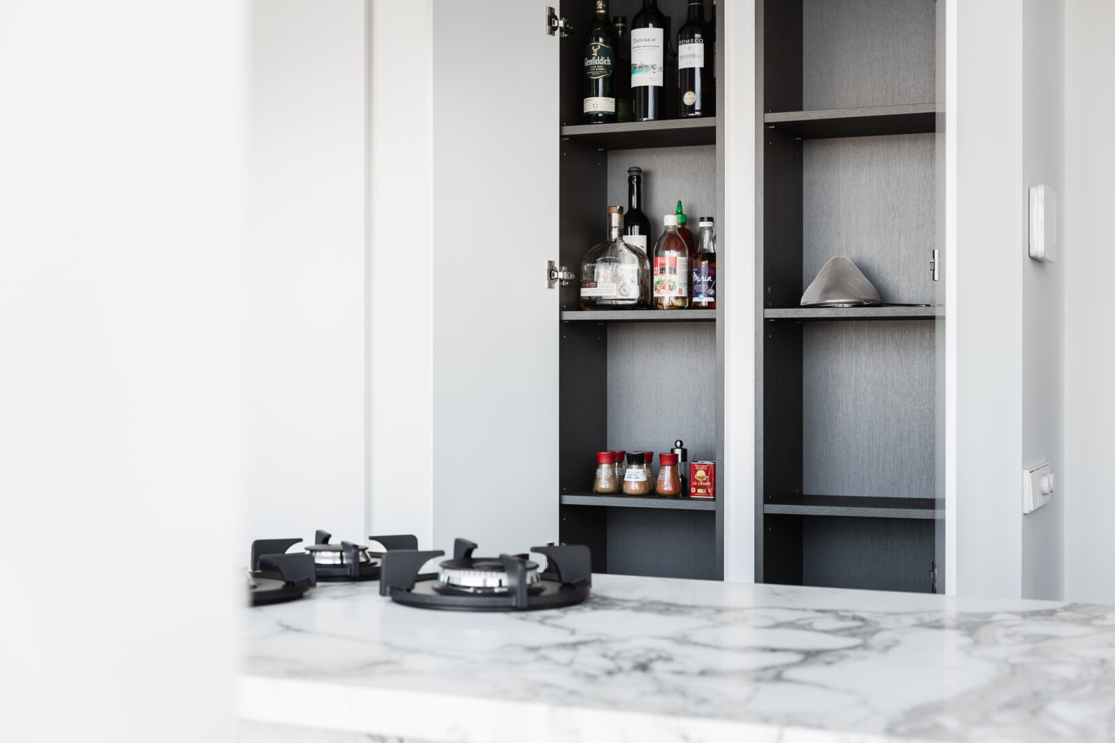 Maatwerk keukenkasten in woonhuis Amsterdam