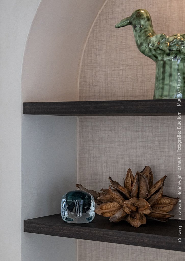 Detailfoto van maatwerk kast met FC31 Alpaca, een decor met de uitstraling van stof.