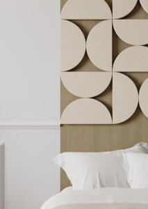 Bedachterwand in decor UA80 Quercia van decoratief plaatmateriaal van Cleaf, deze variant geeft de ervaring van gespoten eikenfineer in een zachte beige tint.