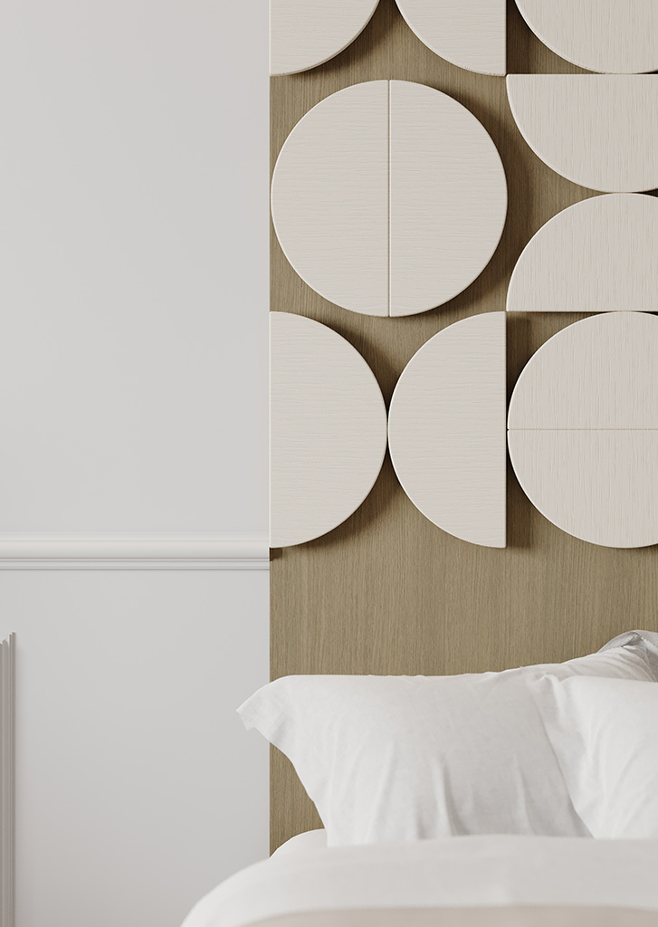 Bedachterwand in decoratief plaatmateriaal UB15 Quercia en S214 Quercia van Cleaf, een lichte zandkleur in de look van gespoten eikenfineer