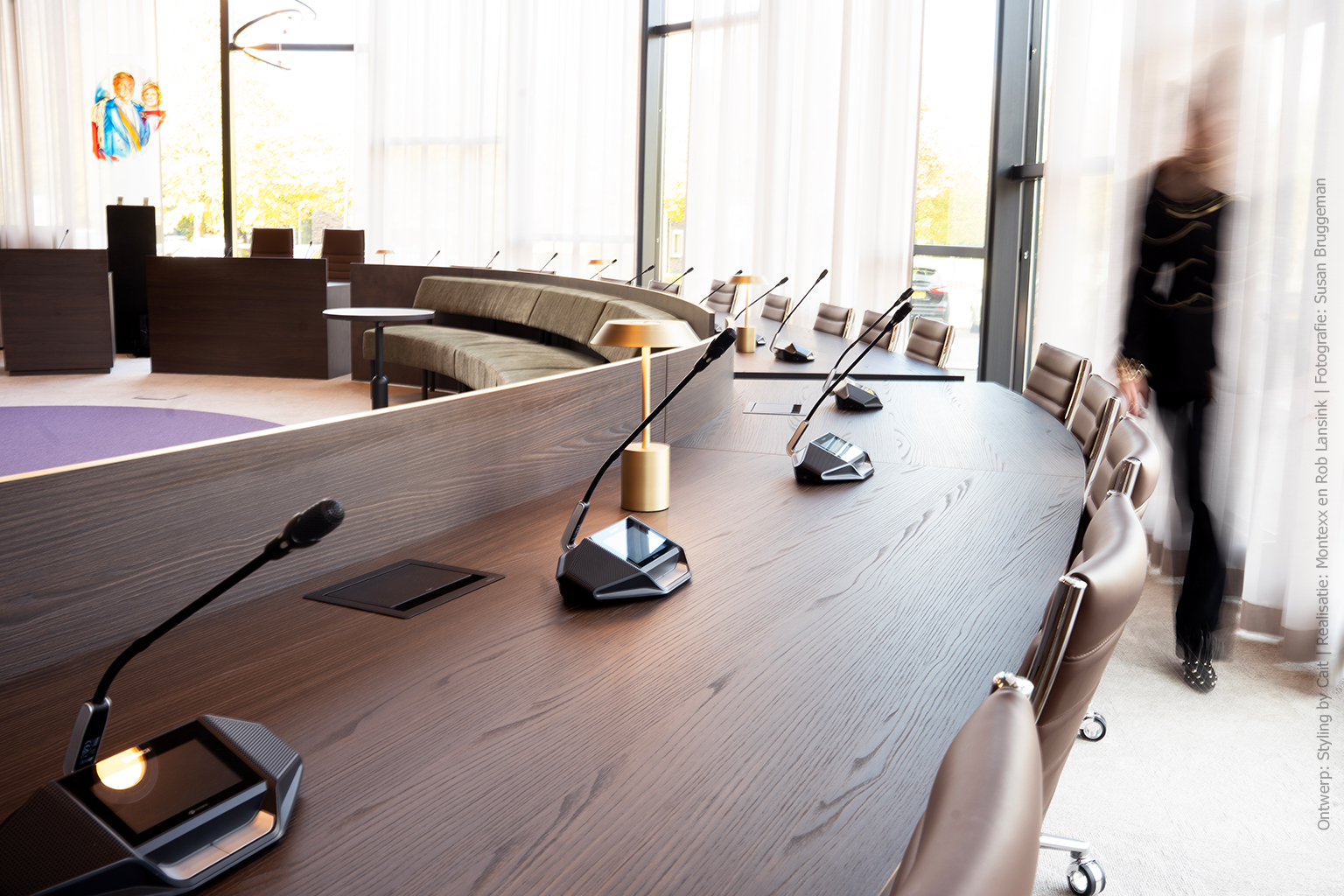 Raadstafel in houtdecor S156 Fronda van Cleaf.